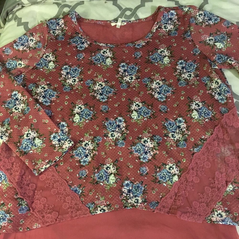 Tru Self 2X Flowered Blouse